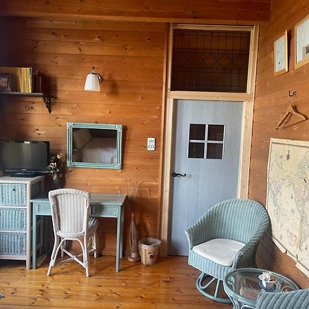 Carrefour Guesthouse カルフール ゲストハウス Toyama Station Buitenkant foto