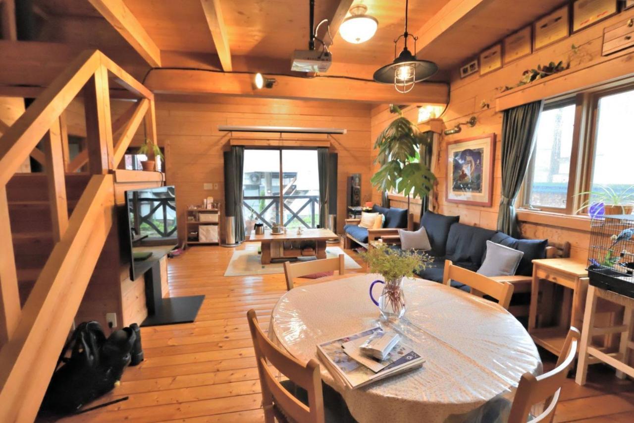 Carrefour Guesthouse カルフール ゲストハウス Toyama Station Buitenkant foto