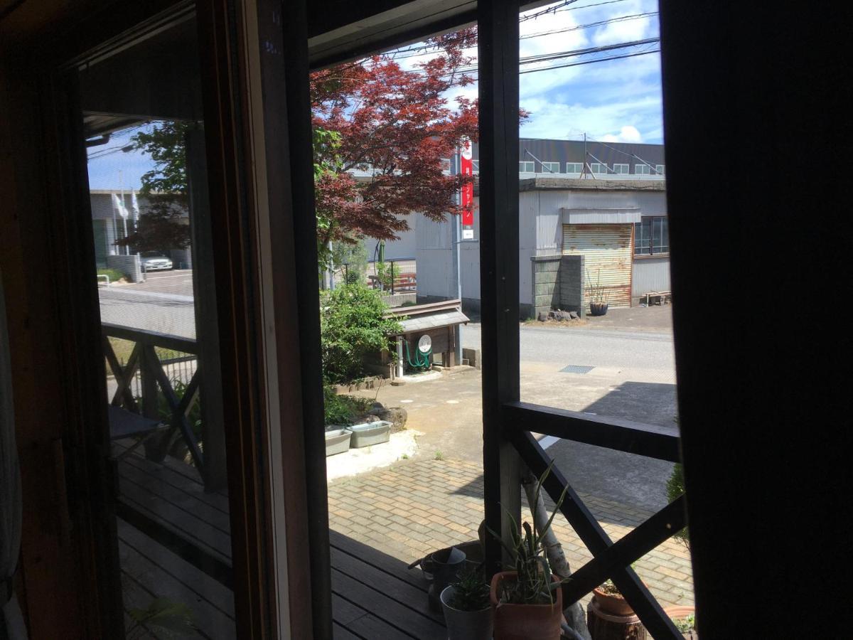 Carrefour Guesthouse カルフール ゲストハウス Toyama Station Buitenkant foto