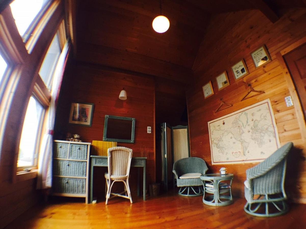 Carrefour Guesthouse カルフール ゲストハウス Toyama Station Buitenkant foto